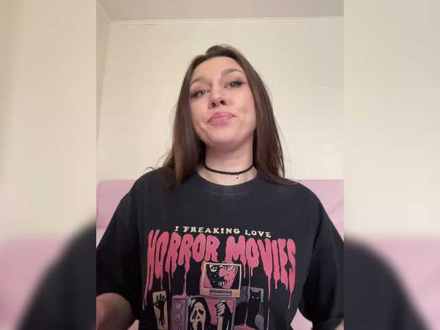 FoxyAlisa's BongaCams show and profile