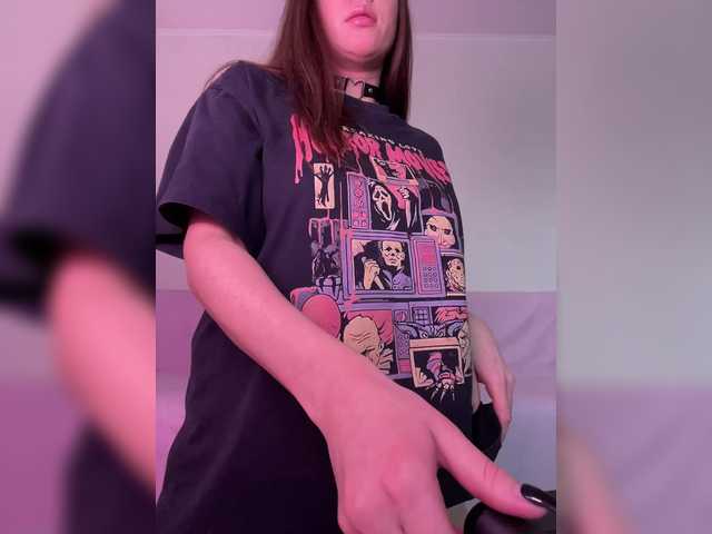 FoxyAlisa's BongaCams show and profile