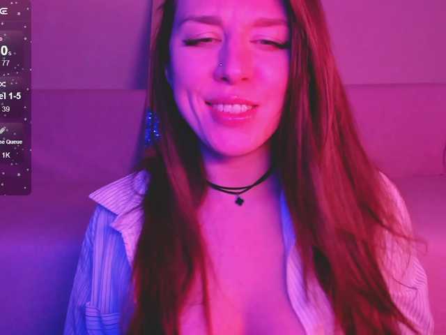 FoxyAlisa's BongaCams show and profile