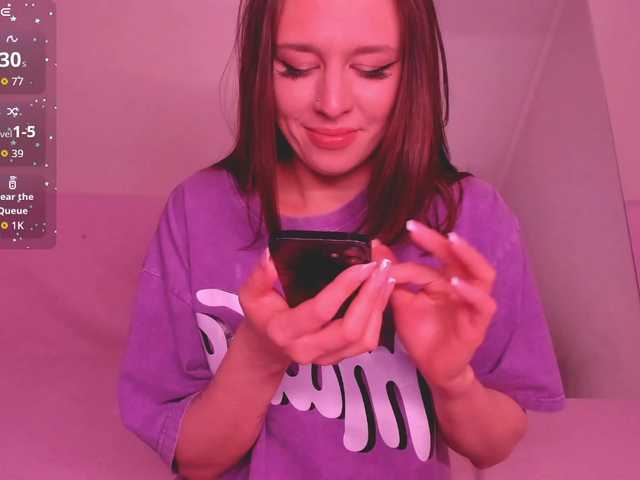 FoxyAlisa's BongaCams show and profile