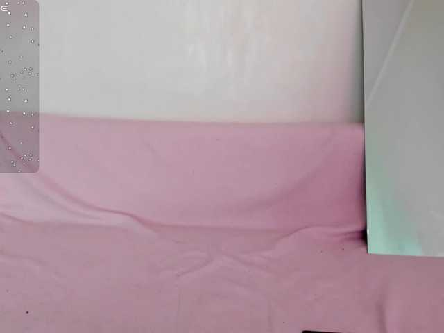 FoxyAlisa's BongaCams show and profile