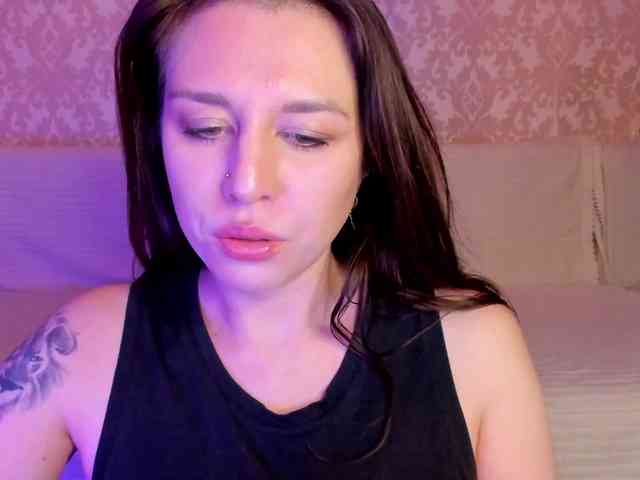 FoxyAlisa Live Webcam on BongaCams
