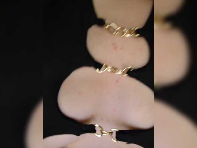 AnnaidRotkivv's BongaCams show and profile