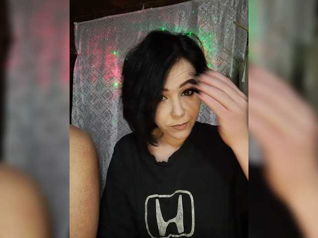 AnnaidRotkivv's BongaCams show and profile