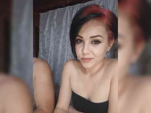 AnnaidRotkivv Live Webcam on BongaCams