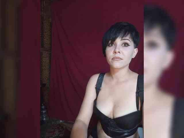 nude live chatroom AnnaidRotkivv