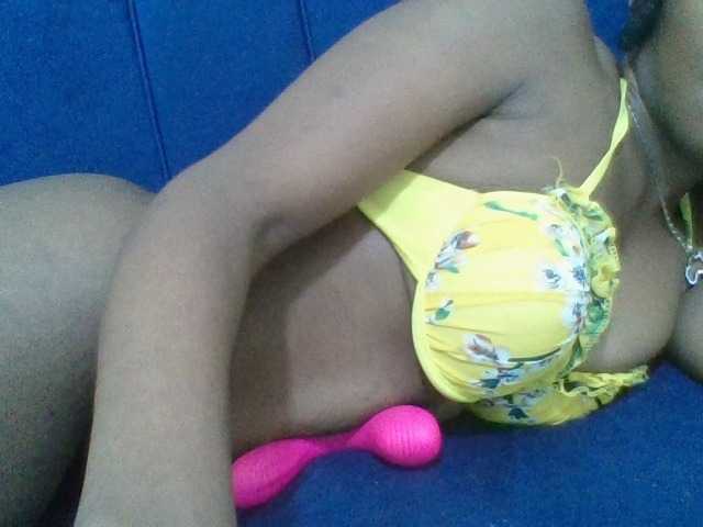 Minlavine's BongaCams show and profile