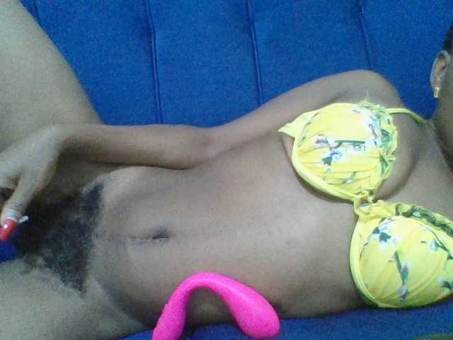 Minlavine's BongaCams show and profile