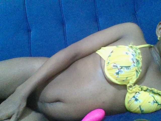 Minlavine's BongaCams show and profile