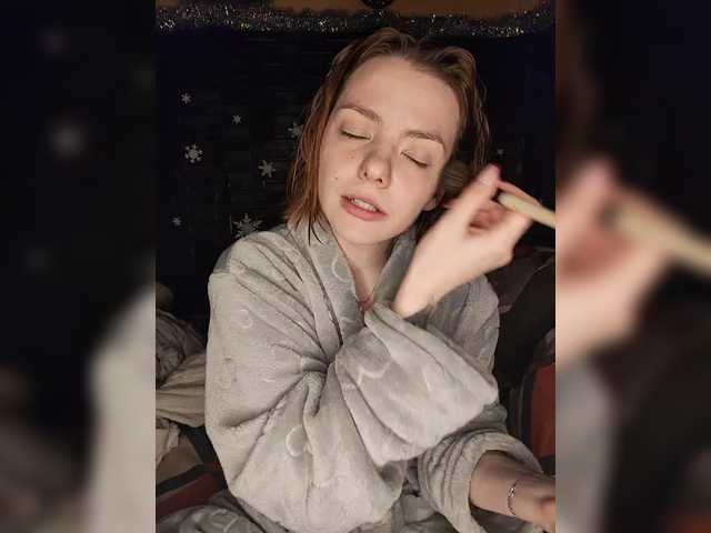 AliceRabbit's BongaCams show and profile