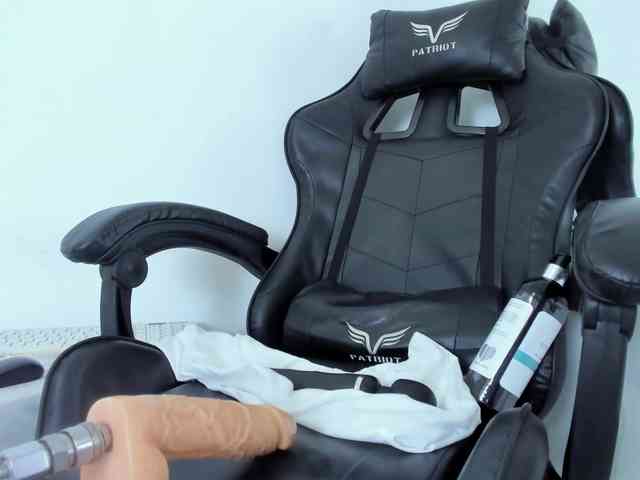petiteamor webcam