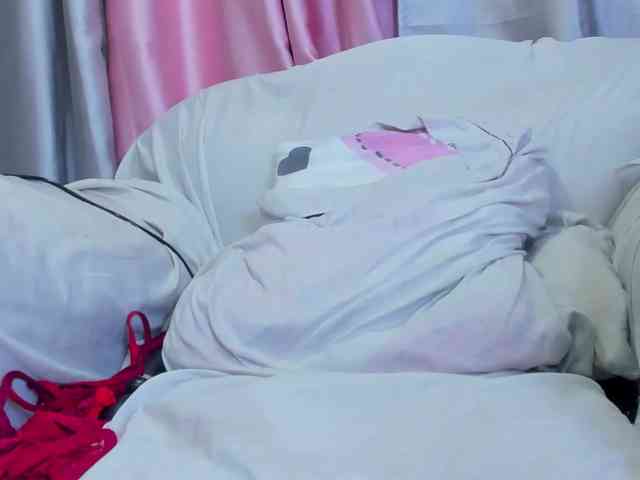 petiteamor webcam