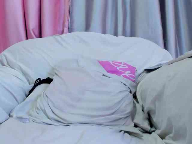 petiteamor webcam