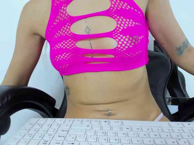 petiteamor webcam