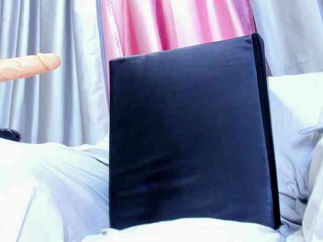 petiteamor webcam