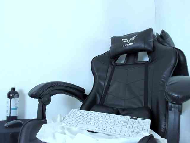 petiteamor webcam