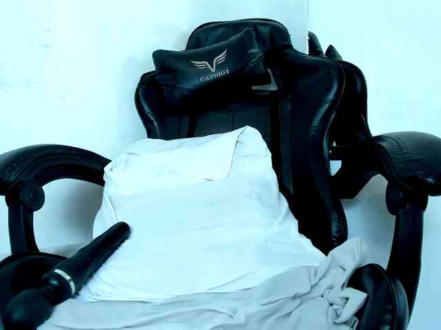 petiteamor webcam