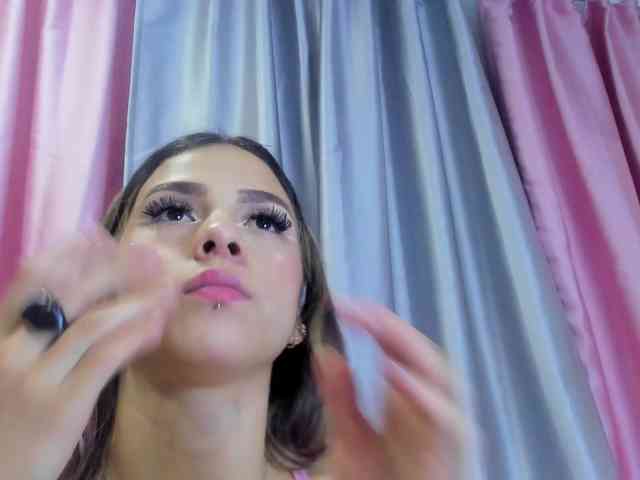 petiteamor webcam