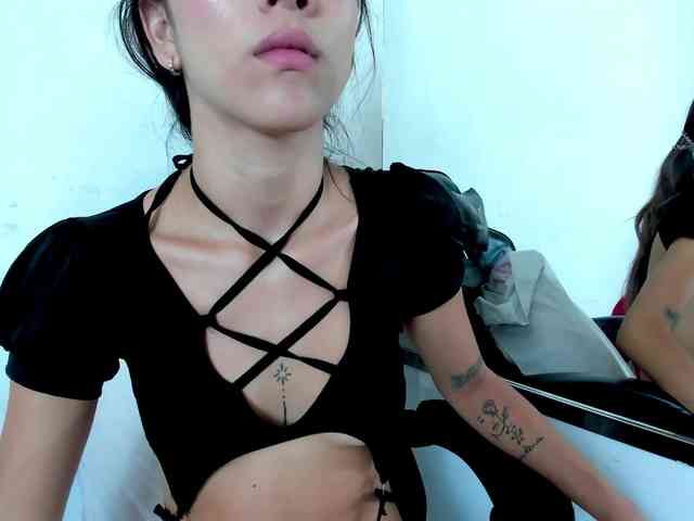 petiteamor webcam