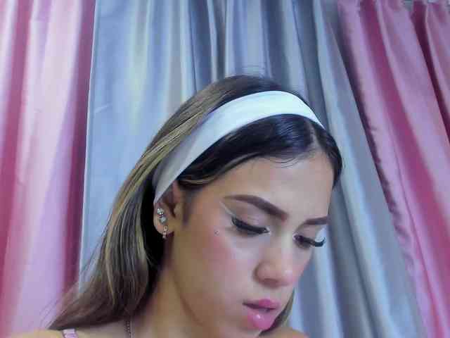 petiteamor webcam