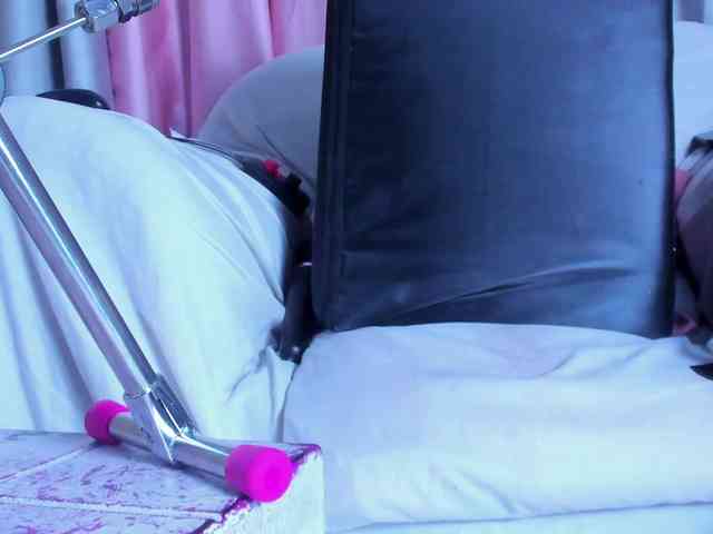 petiteamor webcam