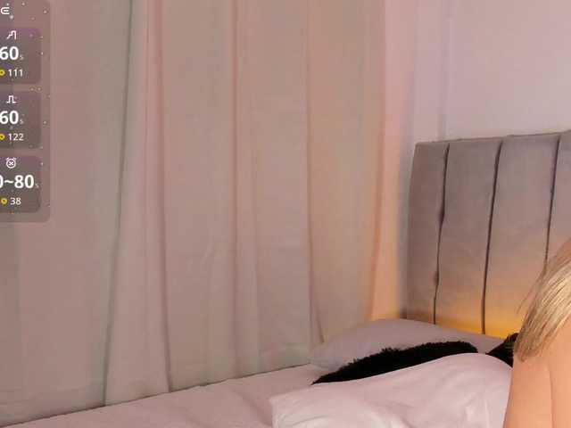 RosseeDaw's BongaCams show and profile