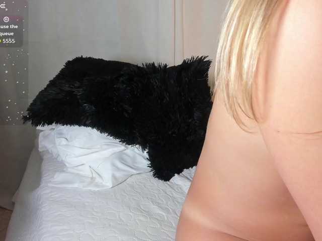 RosseeDaw's BongaCams show and profile