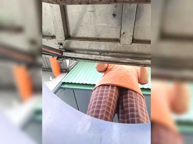 Hill6969's BongaCams show and profile