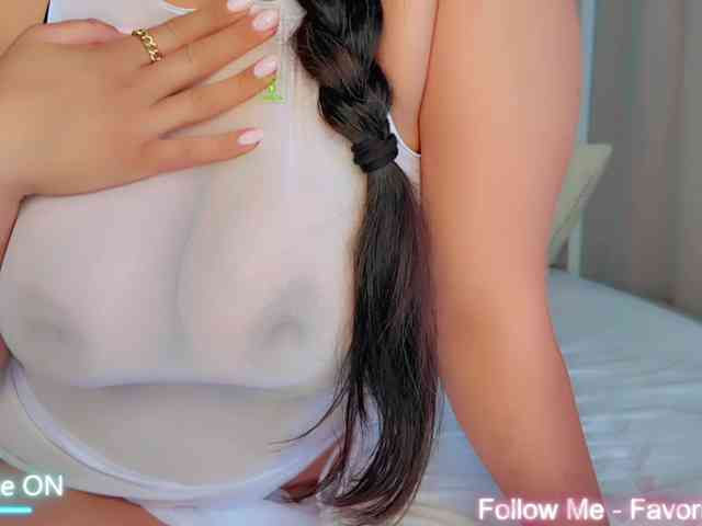XHotQueen webcam