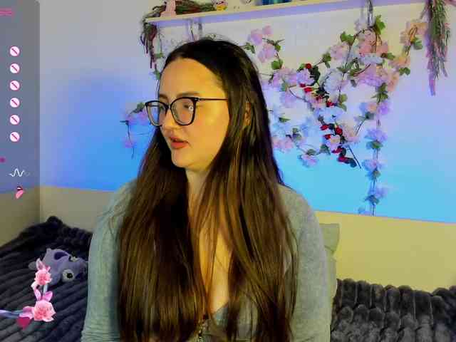 MiraSevan999 webcam
