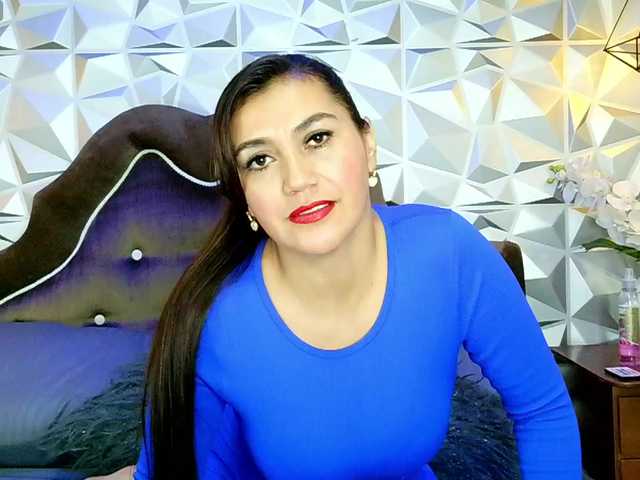 SusanSlim's BongaCams show and profile