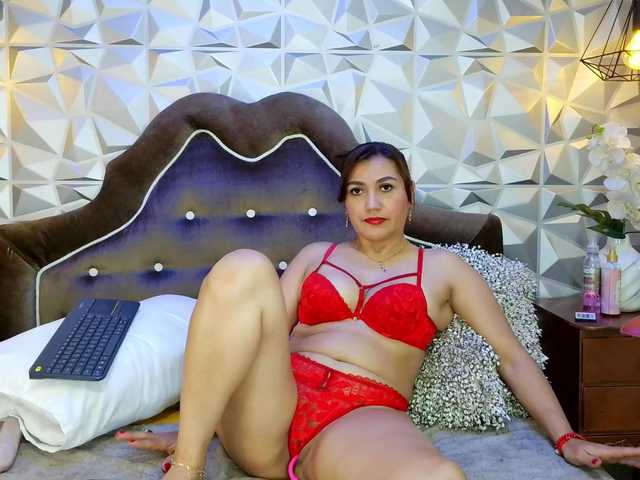 SusanSlim's BongaCams show and profile