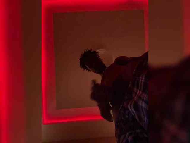 Tariqluffy1 Live Webcam on BongaCams