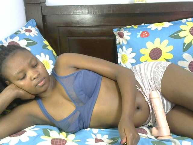 queen-ebony2's BongaCams show and profile