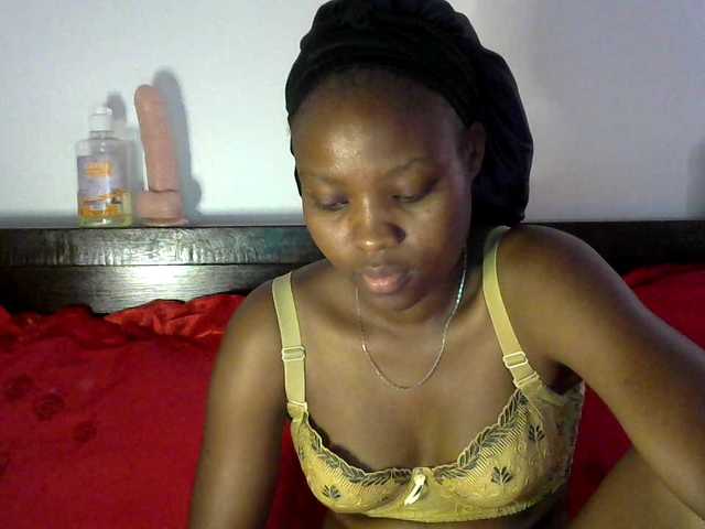 queen-ebony2's BongaCams show and profile