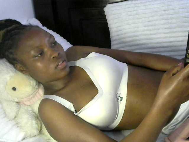 queen-ebony2's BongaCams show and profile