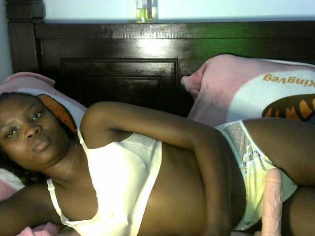 queen-ebony2's BongaCams show and profile