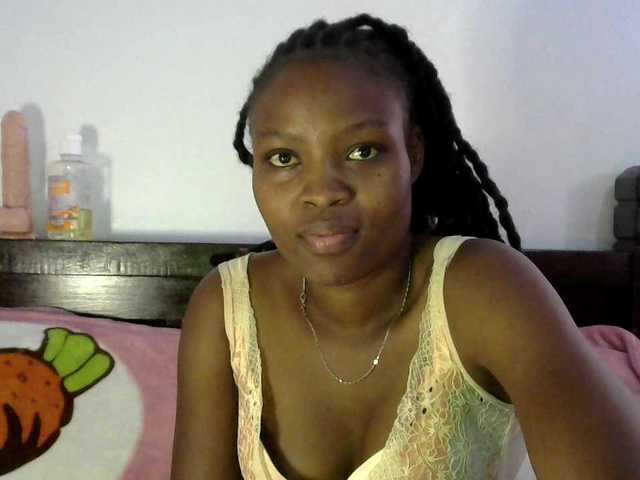 queen-ebony2's BongaCams show and profile