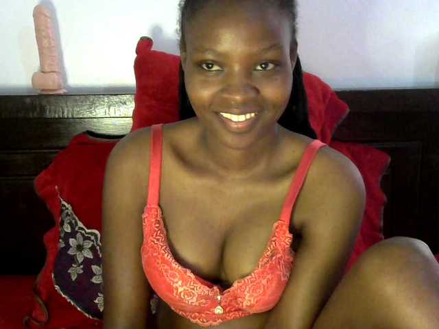 queen-ebony2's BongaCams show and profile