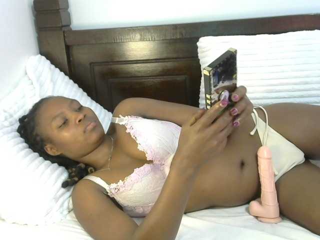 queen-ebony2's BongaCams show and profile