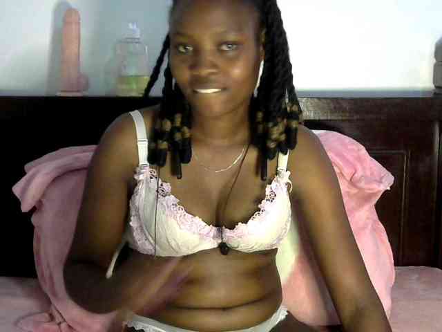 queen-ebony2 webcam