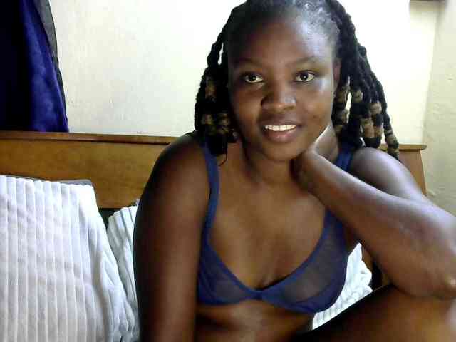 queen-ebony2 webcam