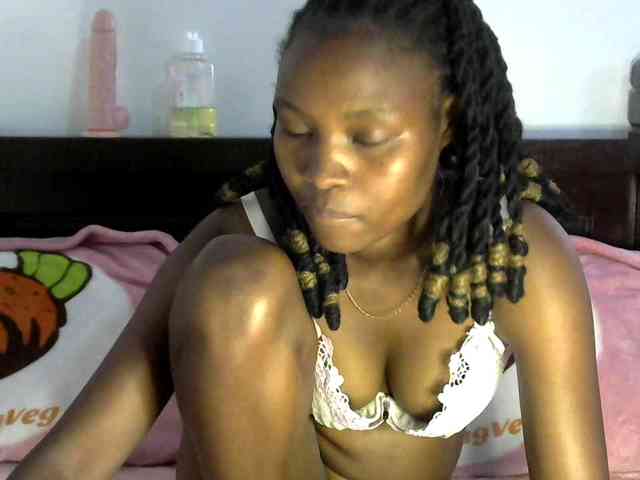 queen-ebony2 webcam