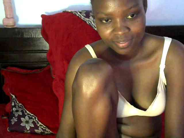queen-ebony2 webcam