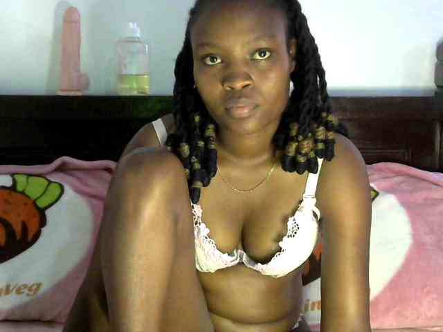 queen-ebony2 webcam