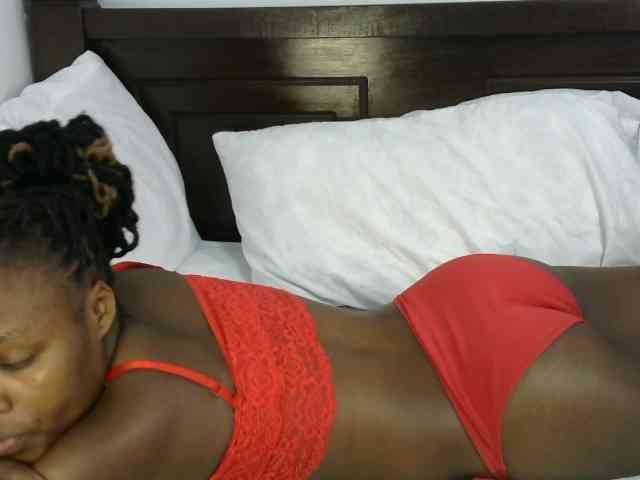 queen-ebony2 webcam