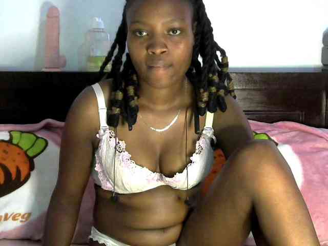 queen-ebony2 webcam