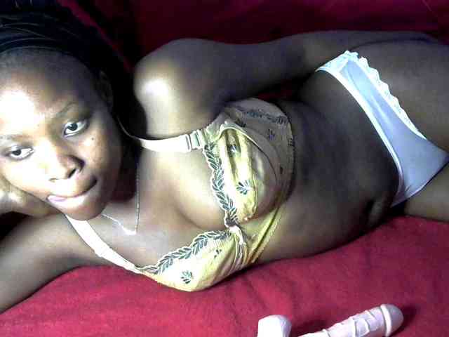 queen-ebony2 webcam