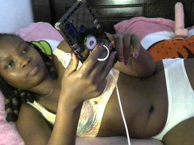 queen-ebony2 queen-ebony2