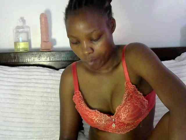 queen-ebony2 queen-ebony2